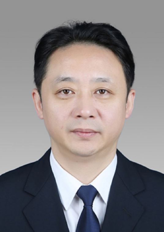 什么是黄辉（上海市长宁区人民政府副区长、上海市公安局长宁分局局长）