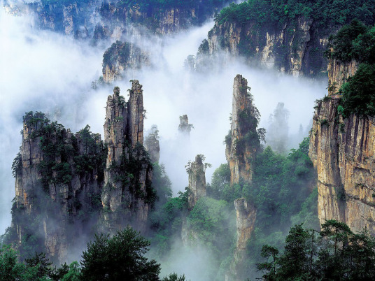 天子山（张家界市武陵源区的景点）