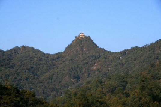 云峰山（云南省腾冲县云峰山）