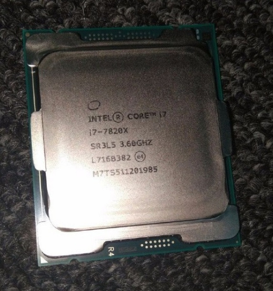 Intel 酷睿i7 7820X