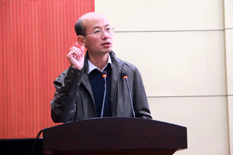 华小明（临川二中原校长）