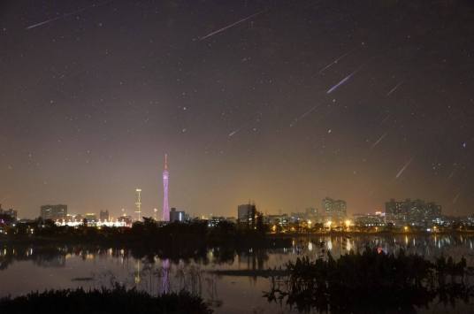 人造流星雨