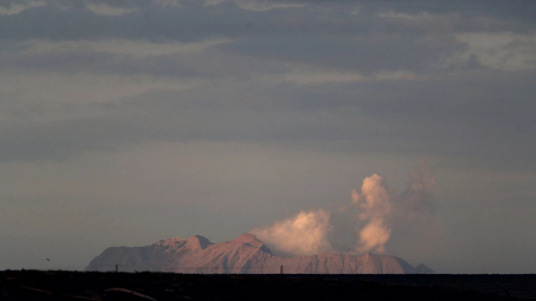 什么是怀特岛火山