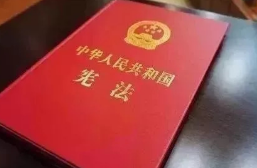 因国家安全或者追查刑事犯罪的需要，什么依照法律规定的程序