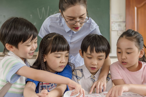 小学生学习英语的网课平台哪个好？