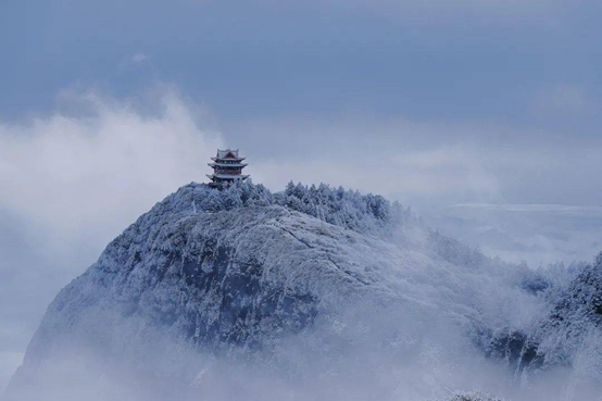 冰天雪地造句二年级